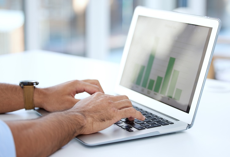 healthcare analytics dashboard